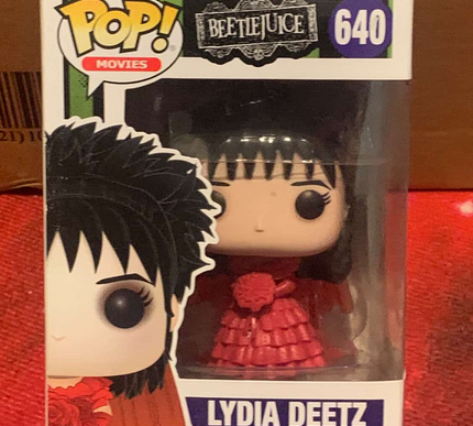 Lydia Deetz #640 "MOVIES" Beetle juice Funko Pop! Vinyl Figure (damaged)