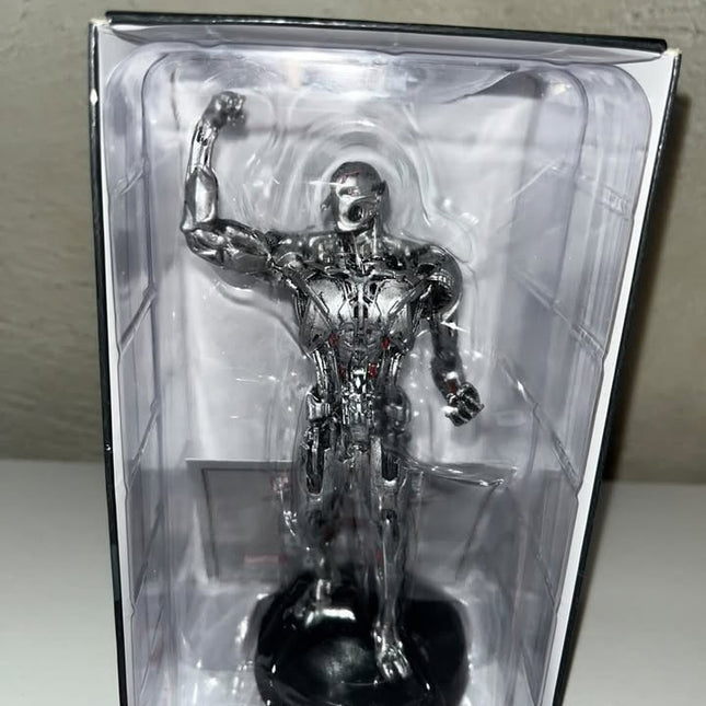 Ultron #13 Marvel Movie Hand painted Eaglemoss figurine with magazine 