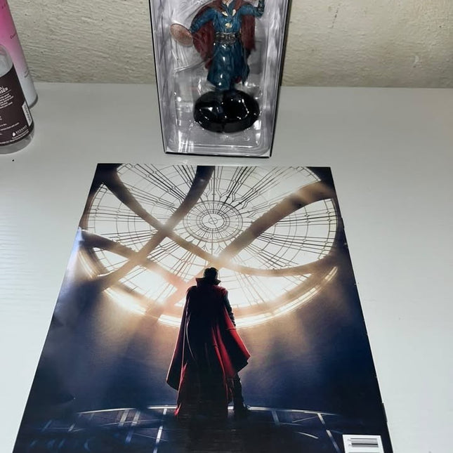 Doctor strange #32 Marvel Movie Hand painted Eaglemoss figurine with magazine 