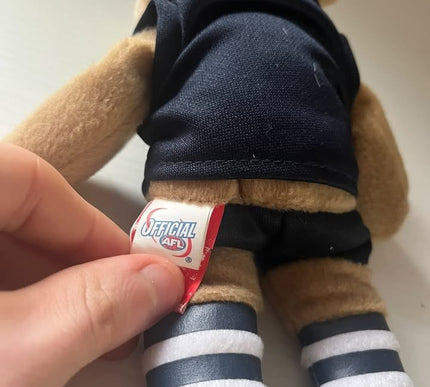 Carlton beanie kid OFFICAL AFL BRANDED