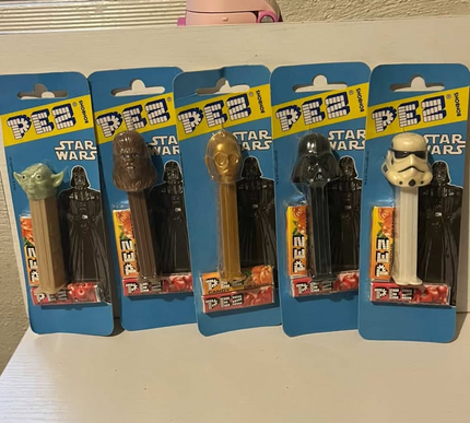 Vintage complete Star Wars Pez set 1990's