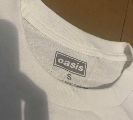 Oasis T-shirt - Small Brand new authentic Official merchandise (white)