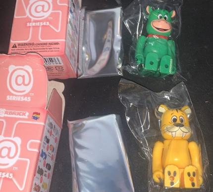 bearbrick series 45 flinstones set 100% bundle of 2