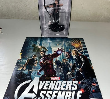 Hawkeye #25  Marvel Movie Hand painted Eaglemoss figurine with magazine 