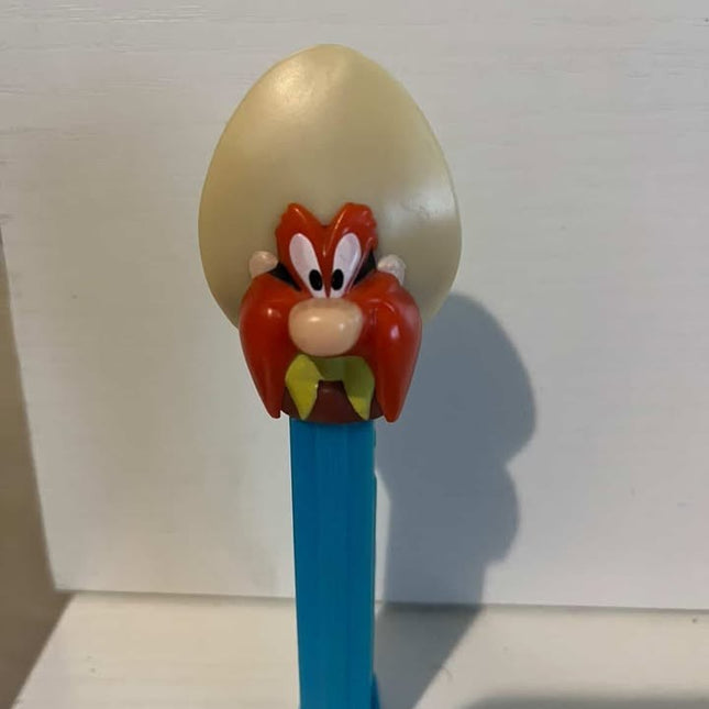 Disney Loony tunes Yosmite Sam Vintage 1990's Pez 