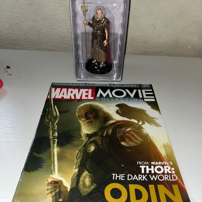 Thor Odin #29 Marvel Movie Hand painted Eaglemoss figurine with magazine 