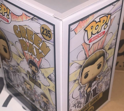 mike dirnt #235 Pop! vinyl music funko + free case (damage)