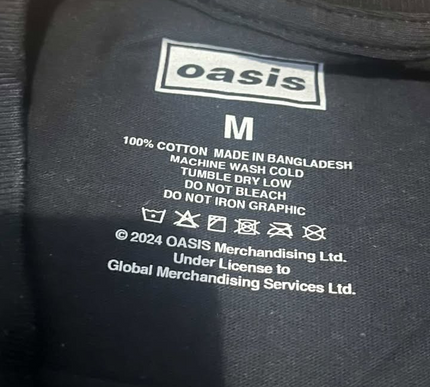 Oasia T-shirt - Medium Brand new authentic Official merchandise 