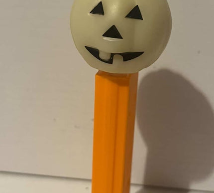 Pez Halloween pumpkin Vintage Pez 1990's