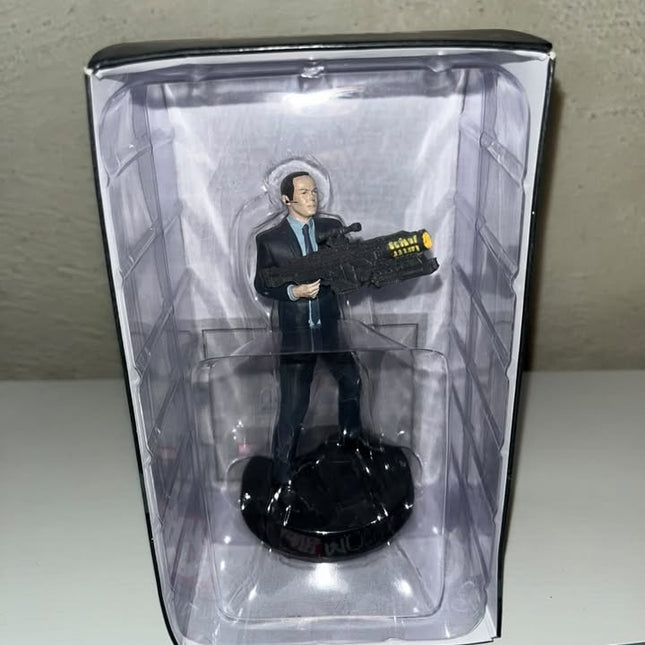 Agent Coulson #21  Marvel Movie Hand painted Eaglemoss figurine with magazine 