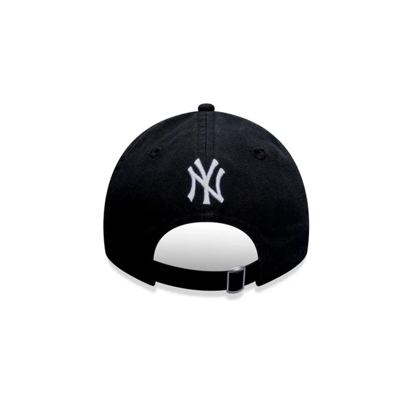 New York Yankees Spooky Script 9TWENTY Cloth StrapOSFA Cap