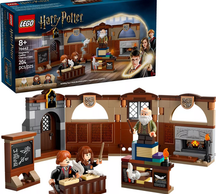 LEGO 76442 Harry Potter Hogwarts Castle: Charms Class