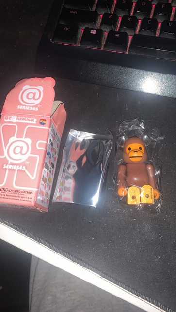 Bearbrick Series 45 Bape SEALED Baby Milo secret 100% WITH CARD AND BOX