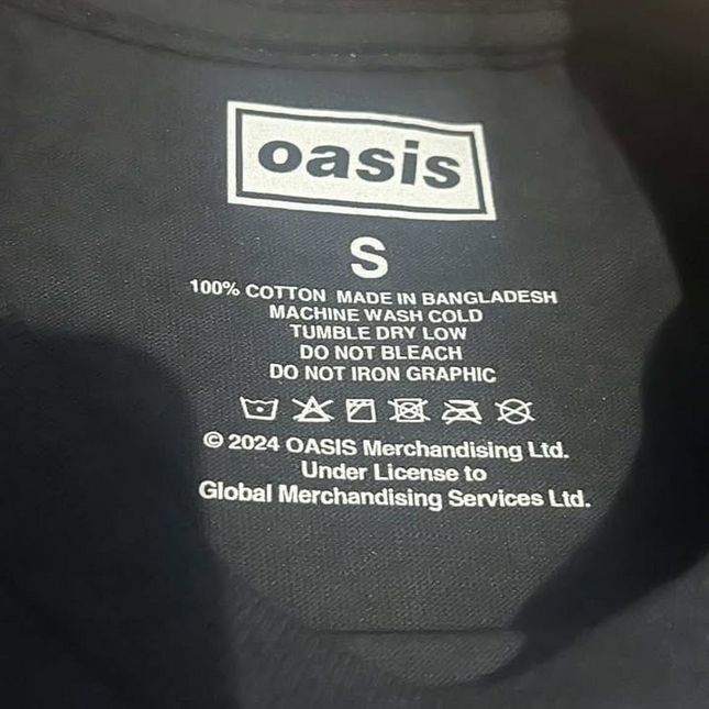 Oasis T-shirt - Small Brand new authentic Official merchandise 