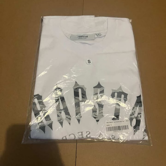 It's A Secret Arch Tee Brand new authentic Trapstar T-shirt Size Large