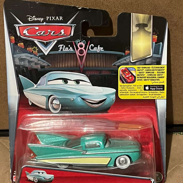 DISNEY PIXAR CARS FLO RADIATOR SPRINGS 2015 NEW