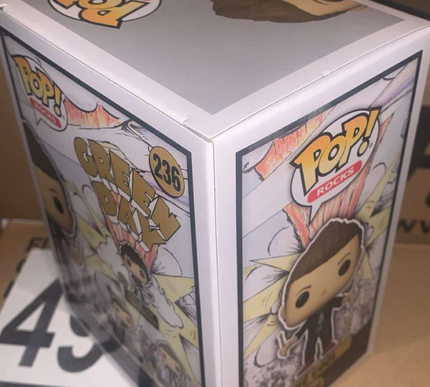 Tre cool #236 Pop! vinyl music funko + free case (damage)