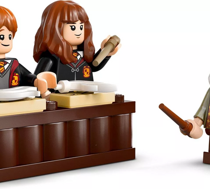 LEGO 76442 Harry Potter Hogwarts Castle: Charms Class
