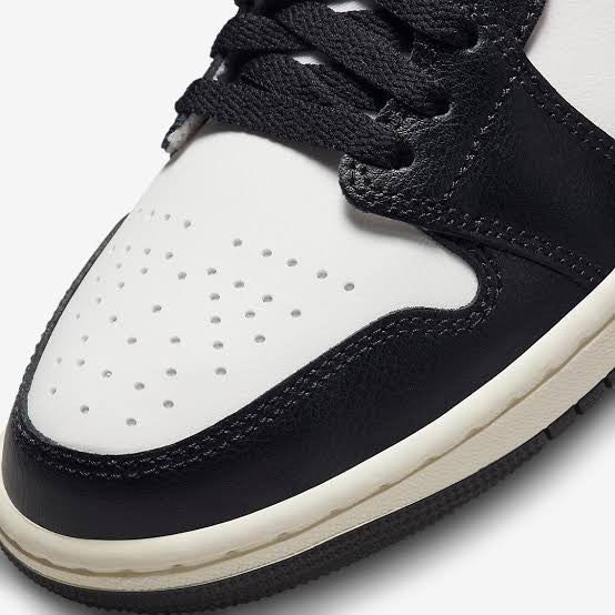 Jordan 1 MidGym Red Panda (Women's) womens 5us BQ6472-061