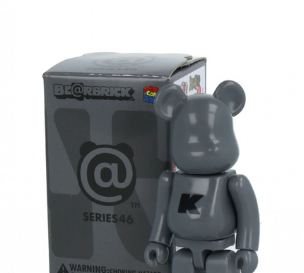 Medicom Toy BEARBRICK 100% Series 46 Basic Grey "k" Sealed
