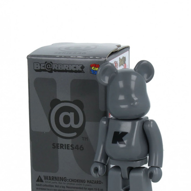 Medicom Toy BEARBRICK 100% Series 46 Basic Grey "k" Sealed