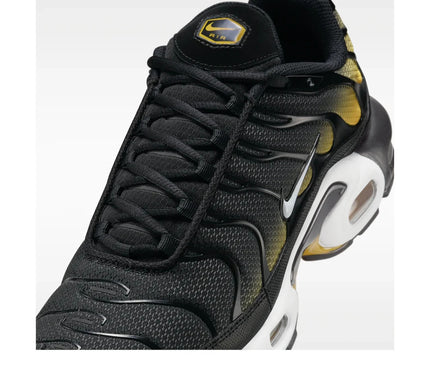 Nike Air Max PlusBlack University Gold White Size 8.5 Mens DM0032 013