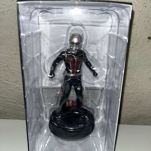 Antman #15 Marvel Movie Hand painted Eaglemoss figurine with magazine 