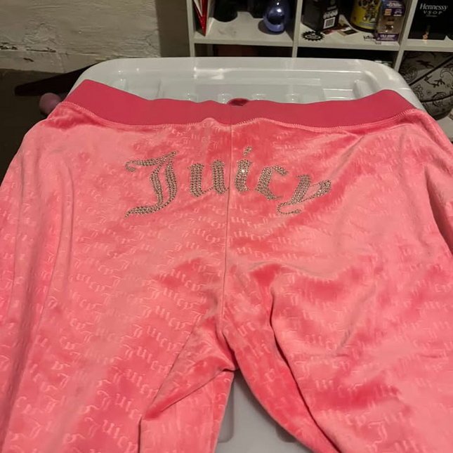 Juicy couture pink monogram logo velour pants Brand New with tags - XL