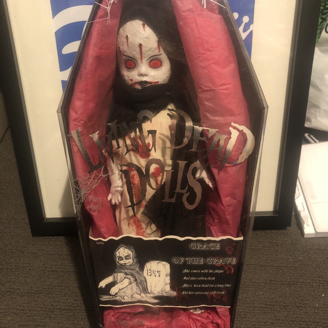 LIVING DEAD DOLLS SERIES 8 GRACE OF THE GRAVE