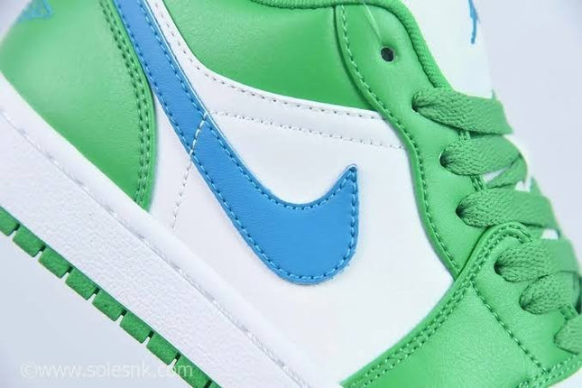 Nike Air Jordan 1 Low 'Lucky Green Aquatone' Women's Size US 9 DC0774-304