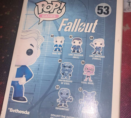 Vault boy #53 Fallout Funko Pop! Vinyl Figure (DAMAGED)