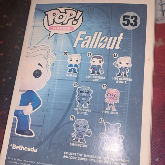 Vault boy #53 Fallout Funko Pop! Vinyl Figure (DAMAGED)