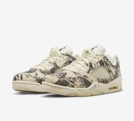Jordan 5 Retro Low "coconut" Size 8us womens DA8016-100