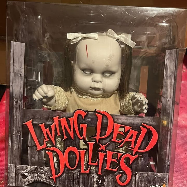 Vintage 2004 Living Dead Dollies Series 1 POSEY Horror Toy Doll NOS Sealed Mezco
