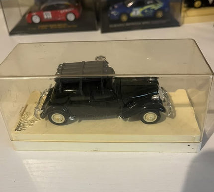 Vintage 1/43 Solido - Citroen 15 cv Gaz Die-Cast Model # 4115