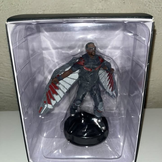 The Falcon #44 Marvel Movie Hand painted Eaglemoss figurine with magazine 