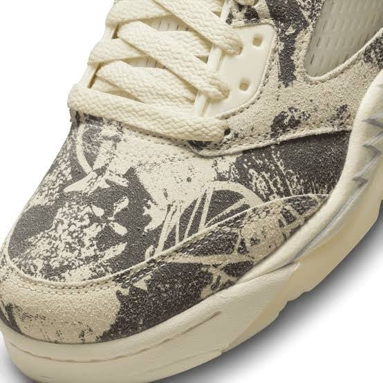 Jordan 5 Retro Low "coconut" Size 8us womens DA8016-100