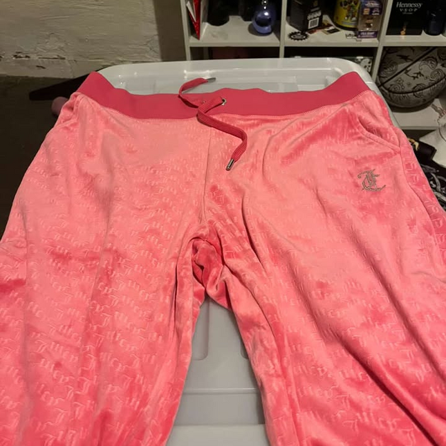 Juicy couture pink monogram logo velour pants Brand New with tags - XL
