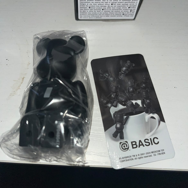 Bearbrick 100% Be@rbrick Series 48 Basic Alphabet Letter I with Card