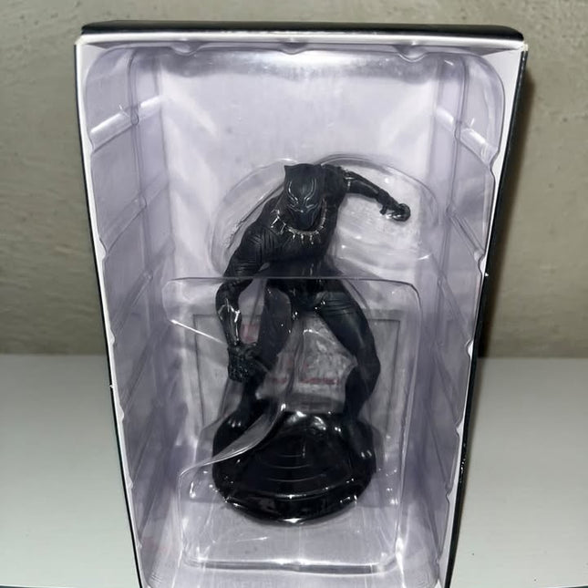 Black Panther #28  Marvel Movie Hand painted Eaglemoss figurine with magazine 