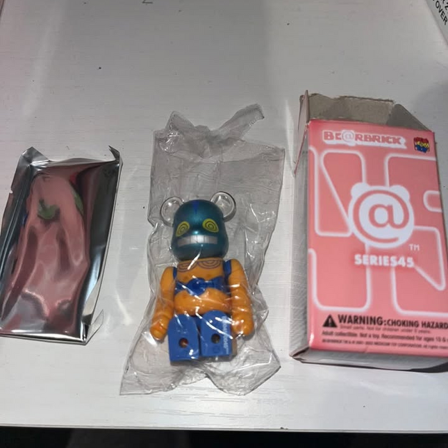 Bearbrick 100% Series 45 Secret RARE - SOFTVINYL TOY (unsealed With Card)