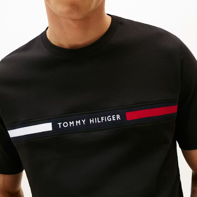 Crew Neck Logo Panel T-shirt in black Size - Large