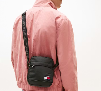 Tommy Hilfiger Essential Crossbody Reporter Bag