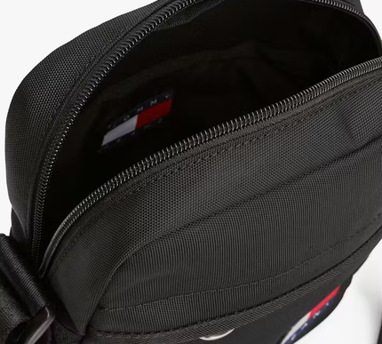 Tommy Hilfiger Essential Crossbody Reporter Bag