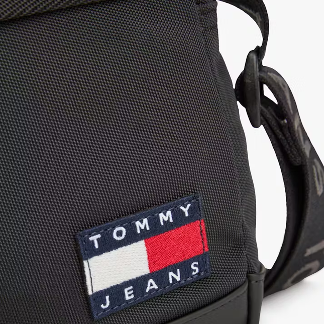 Tommy Hilfiger Essential Crossbody Reporter Bag